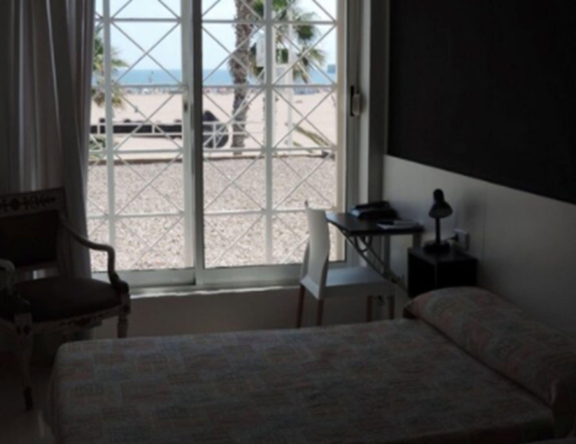 Sol Playa Hotel Valencia Exterior photo